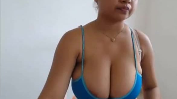 Indian videos of Melon boobs girl nilam