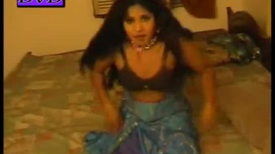 Boobs show nude mujra