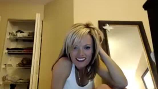 Good jerrie in webcam sexs do impressive on felatio with punish