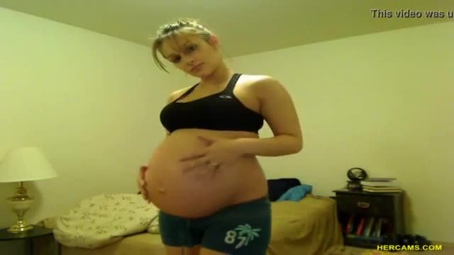 Pregnnt Tori Taylor Blue Shorts