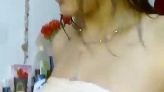 Indian Sexy Girl Dancing To Movie Song In Towel