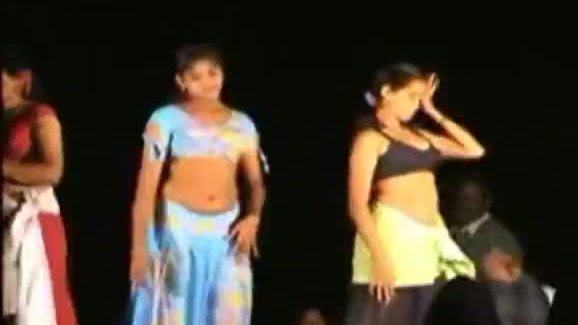 Andhra Gals sTAGE dANCE