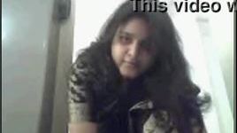 Gujrati girl Nadia exposing