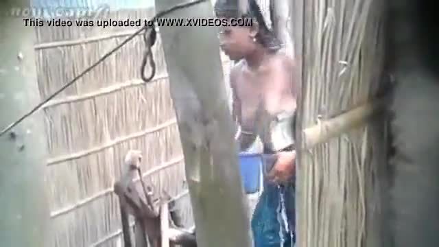 Village Bhabhi bathing open topless and bangladeshi