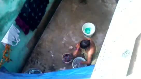 Desi odia married girl washing utensil showing nice boobs